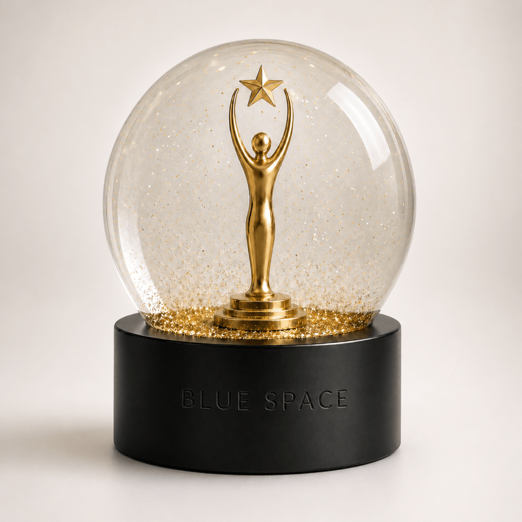 custom-snow-globe-award-trophy-gold-figure custom snow globes